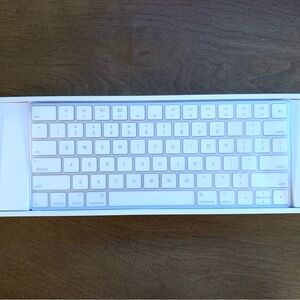 Apple Keyboard, New in box